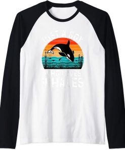 women men apparel: Funny animals vintage whale orca design Raglan Baseball Tee